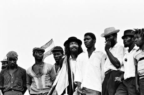 какую обувь носили скинхеды. Jamaican rude boys await 003. какую обувь носили скинхеды фото. какую обувь носили скинхеды-Jamaican rude boys await 003. картинка какую обувь носили скинхеды. картинка Jamaican rude boys await 003. Английские моды 60-х на стиле: мохеровый костюм, макинтош, полосатый блейзер
