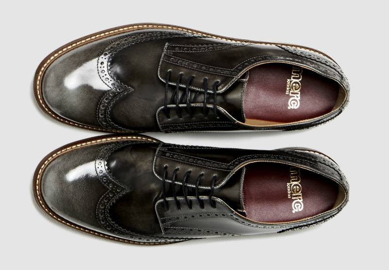 какую обувь носили скинхеды. skin shoes4. какую обувь носили скинхеды фото. какую обувь носили скинхеды-skin shoes4. картинка какую обувь носили скинхеды. картинка skin shoes4. Английские моды 60-х на стиле: мохеровый костюм, макинтош, полосатый блейзер