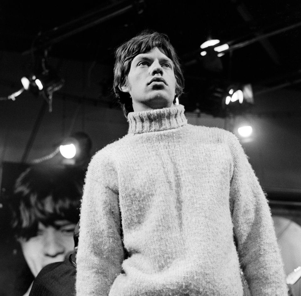 что такое свингующие шестидесятые. Jagger 13 min. что такое свингующие шестидесятые фото. что такое свингующие шестидесятые-Jagger 13 min. картинка что такое свингующие шестидесятые. картинка Jagger 13 min. Оттепельными, или свингующими, 60‒70-е годы прошлого века называют потому, что именно в этот период у диссидентов-западников началась благодатная жизнь. Важнейшие события в мире происходили в сфере науки и техники, музыки и литературы, театра и кино, моды и живописи, стремительно развивались телевидение и спорт, начали появляться первые компьютерные игры.