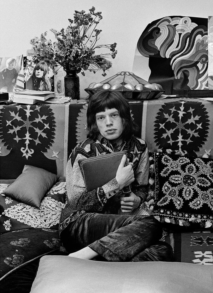 что такое свингующие шестидесятые. Jagger 7 min. что такое свингующие шестидесятые фото. что такое свингующие шестидесятые-Jagger 7 min. картинка что такое свингующие шестидесятые. картинка Jagger 7 min. Оттепельными, или свингующими, 60‒70-е годы прошлого века называют потому, что именно в этот период у диссидентов-западников началась благодатная жизнь. Важнейшие события в мире происходили в сфере науки и техники, музыки и литературы, театра и кино, моды и живописи, стремительно развивались телевидение и спорт, начали появляться первые компьютерные игры.