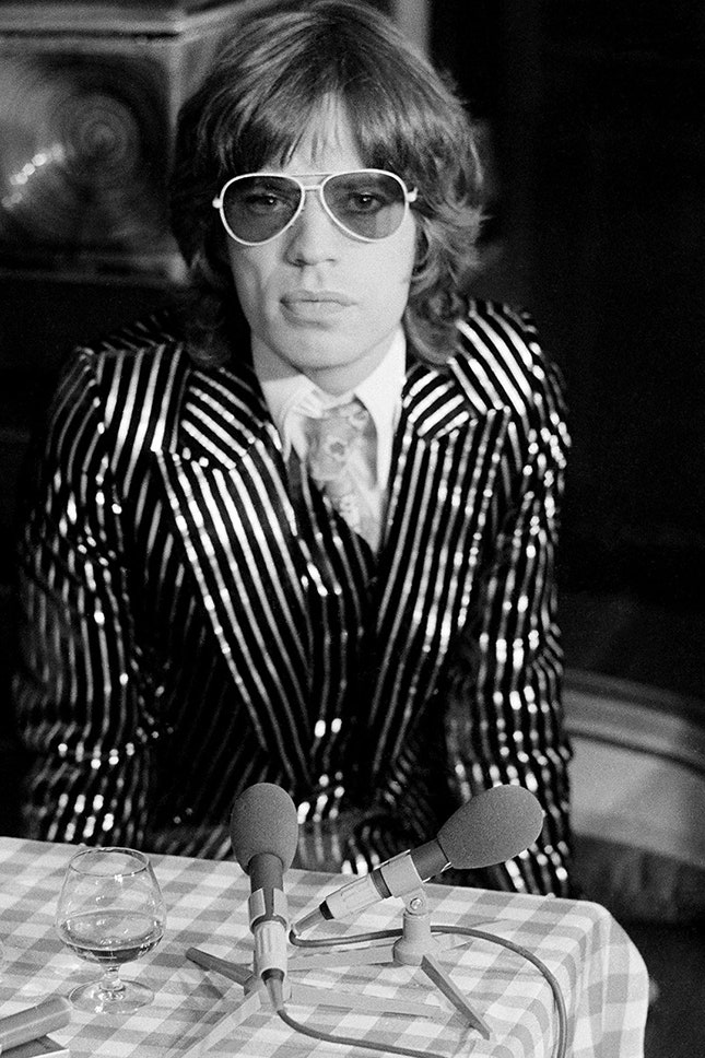 что такое свингующие шестидесятые. Jagger 6 min. что такое свингующие шестидесятые фото. что такое свингующие шестидесятые-Jagger 6 min. картинка что такое свингующие шестидесятые. картинка Jagger 6 min. Оттепельными, или свингующими, 60‒70-е годы прошлого века называют потому, что именно в этот период у диссидентов-западников началась благодатная жизнь. Важнейшие события в мире происходили в сфере науки и техники, музыки и литературы, театра и кино, моды и живописи, стремительно развивались телевидение и спорт, начали появляться первые компьютерные игры.