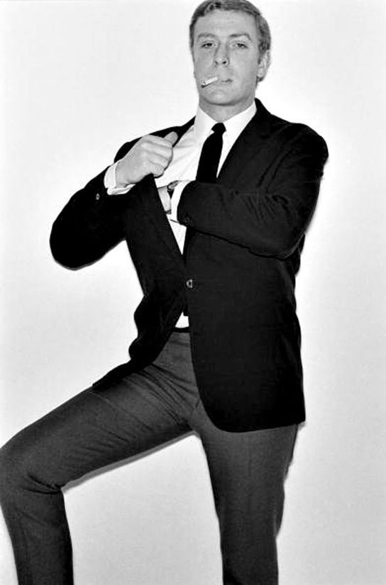 что такое свингующие шестидесятые. Michael Caine 5 min. что такое свингующие шестидесятые фото. что такое свингующие шестидесятые-Michael Caine 5 min. картинка что такое свингующие шестидесятые. картинка Michael Caine 5 min. Оттепельными, или свингующими, 60‒70-е годы прошлого века называют потому, что именно в этот период у диссидентов-западников началась благодатная жизнь. Важнейшие события в мире происходили в сфере науки и техники, музыки и литературы, театра и кино, моды и живописи, стремительно развивались телевидение и спорт, начали появляться первые компьютерные игры.
