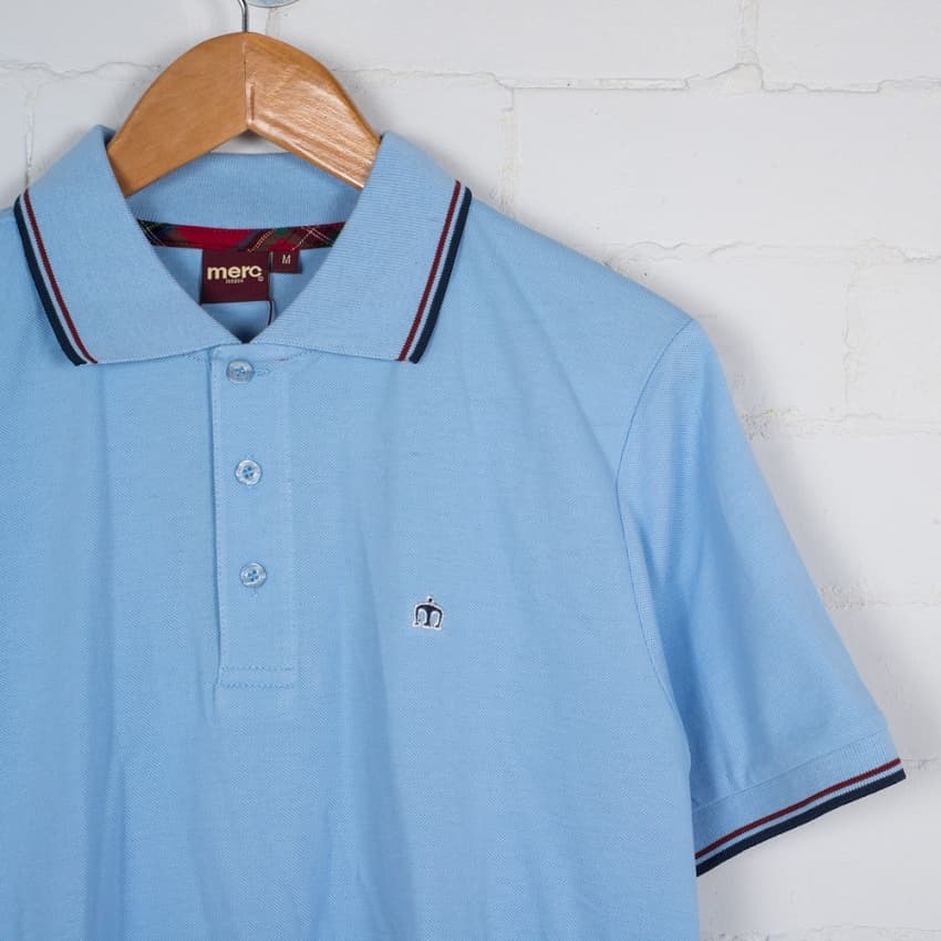 Голубые мужские поло