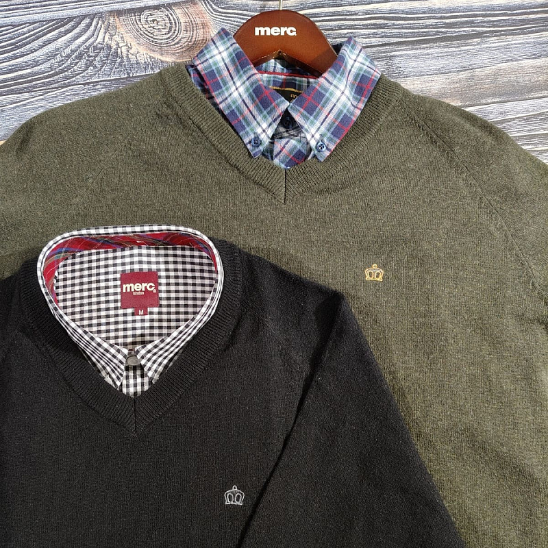 Conrad V-neck Pullovers Green / Black & AW 2026 Check Shirts